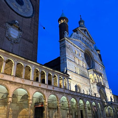 Il Contrabbasso Cremona Esterno foto
